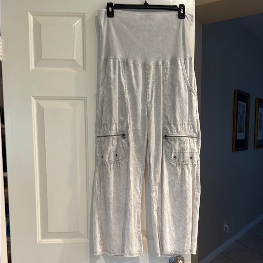 Wearables Light gray Cargo pants. Wide leg. S